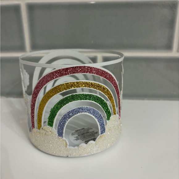 Bath & Body Works White Rainbow Unicorn Large 3-Wick Candle - Picture 3 of 6